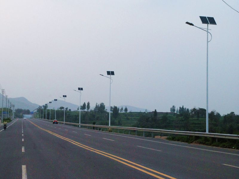 鶴山區太陽(yáng)能路燈